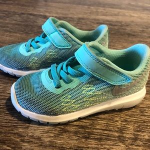 Teal Nike Girls Size 8 Sneakers